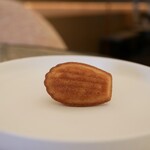 ベージュ アラン・デュカス 東京 - 