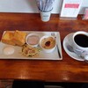 CAFFE SCIMMIA ROSSO - ●ホットコーヒー（モーニングサービス付き）500円

を注文してみた

■火木土の土曜日なので
フレンチトースト or スコーンorバタートーストから選択出来るので
●フレンチトースト　を選択してみた