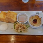 CAFFE SCIMMIA ROSSO - ▶モーニングサービス　の内容