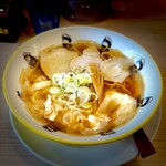 ワンタンメンの満月 - 