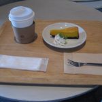 LAI LAI CAFE - パンプキンチーズケーキとコーヒー(2014.10)