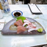 多田屋 - マグロとタコ刺し