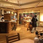 Le pain Quotidien　 - パン売り場