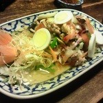 バーンタイ - 茄子のサラダ