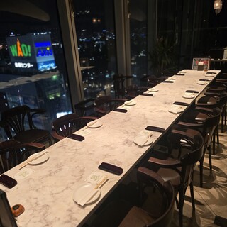 大人気の半個室席！