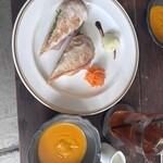 プラウマンズ ランチ ベーカリー - 生ハムと大葉の柚子バターサンド