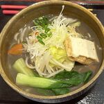 金月そば - そら豆味噌野菜そば980円,金月そば(きんちち,沖縄県読谷村)TMGP撮影