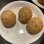 中国飯店 十七門 - ごま団子