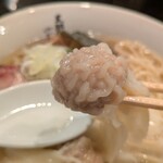 支那ソバ 小むろ - ボリューム満点のワンタン