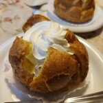 ユーハイム - 料理写真:シュークリーム