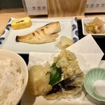 スタンド 富 - 