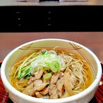 そば処 三津屋  - 冷やし肉そば