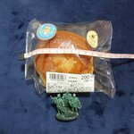 パン工房アンジュ - ブリオッシュクリームパン（81g）200円　直径9cm