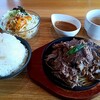 ごはんや 今津商店 - 料理写真:牛タンビーフ鉄板＋ご飯大盛り(1,210円＋110円)