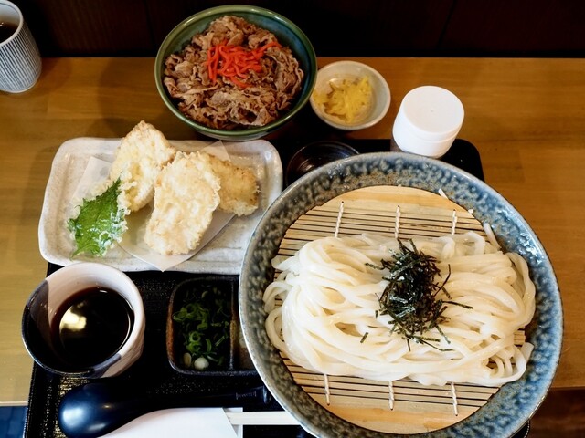 うどん 色彩 - 放出/うどん | 食べログ
