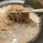 小麦の麺神 - 名物．大阪鶏白湯special