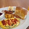 ロイヤルホスト - 野菜オムレツプレート&英国風パン&ドリンクバーセット
①英国風パン②野菜オムレツ③ベーコン&ソーセージ④フライドポテト⑤ブルーベリージャム載せヨーグルト 
お飲み物①濃縮還元オレンジジュース