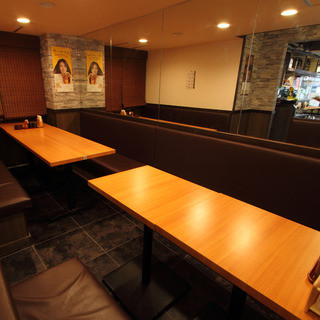 Private banquet room for 10 people