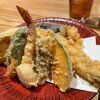 里海里山 - 極み天ぷら定食2,980円。穴子・ホタテ・エビ2種類が光る。