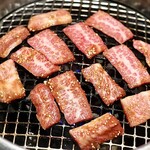 味樹園 - 黒毛和牛カルビ