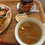 ナチュラルフーズ柳島キッチン - 豚汁