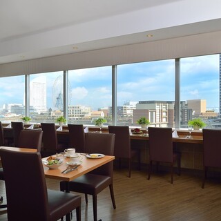 ダイニング&バー ベイサイド(横浜桜木町ワシントンホテル)_0