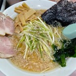 ラーメンかいざん - かいざんラーメン＋メンマ　中盛
