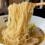 泡系しおとんこつラーメン べらしお - 
