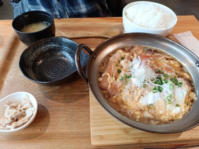 ひこま豚食堂＆精肉店 Boodeli - 札幌市清田区その他/とんかつ | 食べログ