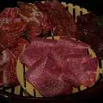 濱田屋 焼肉 ホルモン 五代目 市郎右衛門 - 【らく盛＠５９００円】　凄いお椀？できました。