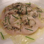 AKI NAGAO - 【2015年01月26日】ホタテのカルパッチョ、牡蛎の美味しいソース