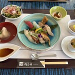 黒酢の郷 桷志田 - 桷志田　黒寿司御膳