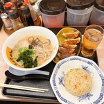 ふくちゃん - 料理写真:ラーメン餃子セット、半チャーハン付き