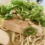 中華そば つけそば 伊蔵八本店 - 