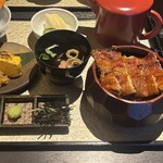 炭燒鰻魚・雞肉 登河 - 