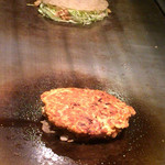 Teppanyaki Okonomiyaki Saya - 鉄板でジックリ時間を掛けて焼く大阪焼き