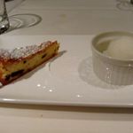 オステリア・トット - 松の実とリコッタチーズのタルトと、ベルガモット風味の自家製シャーベット。