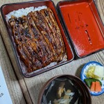 古久家 - 上うな重、肝吸い