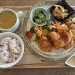にこりcafe - 料理写真:日替わり…この日はヤンニョムチキン