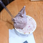 伊太利亜のじぇらぁとや - 400円のカップに高々とジェラート！