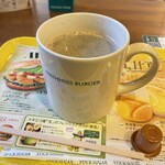 フレッシュネスバーガー - 料理写真:ホットのドリップコーヒートールサイズ
