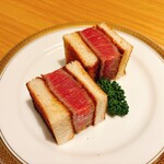TANAKA YAKINIKU RESTAURANTE - ■シャトーブリアンのビーフカツサンド ◎＋