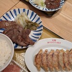 元祖仙台ひとくち餃子 あずま - 