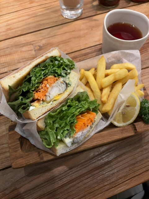 カネジン フィッシュ&チップス （Kanejin FISH&CHIPS） - 蔵前