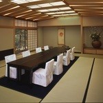 京懐石 吉泉 - 店内：篆の間　二十七畳のお部屋