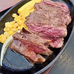 ビッグシェフ亭 - 基本はレアな焼き加減ですが、よく焼きも頼めます