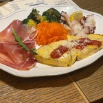 SALVATORE CUOMO & BAR - 