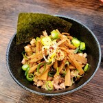 麺や 紡 - メンマ丼　450円