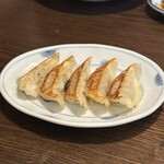 光屋 - 「一口ぎょうざ(¥385)」です。めっちゃ食べやすい(^^)