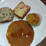 圓山大飯店 - ホットケーキとバン